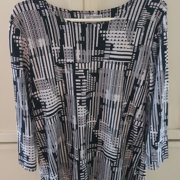 Shirts - Picture 9 of 11